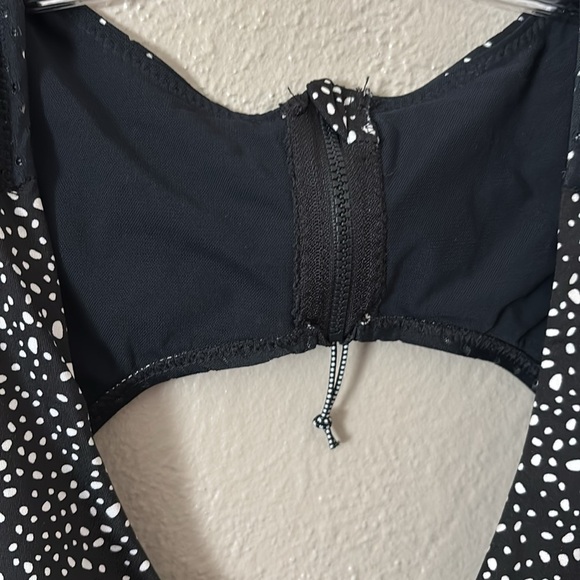 NWT Women’s One Piece Nike Swimsuit Polka Dot Black/White, XL NIKE SWIM SPORT - Picture 2 of 12